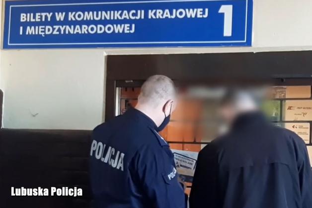 [VIDEO] Policjanci ustalili tożsamość tajemniczego pasażera z pociągu Berlin-Warszawa. To obywatel Łotwy! 